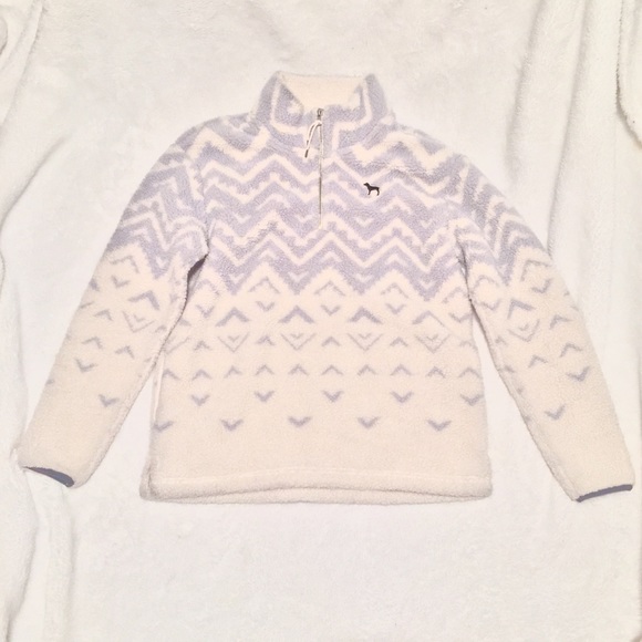 ❄️NWOT Victoria’s Secret Sherpa Fleece❄️ - Picture 4 of 6